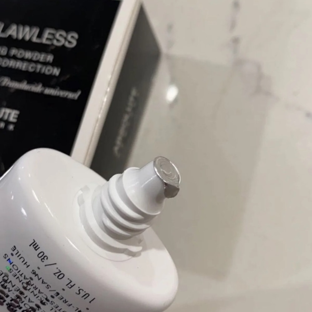 Makeup/Beauty Bundle - Picture 3 of 4